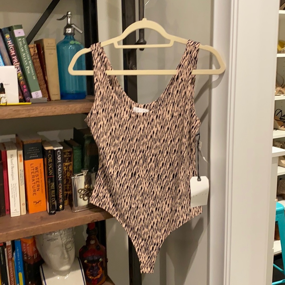 NWT printed body suit